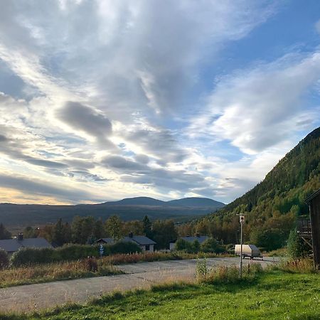 Funaesdalsporten Roeda Husen Funaesdalen ภายนอก รูปภาพ