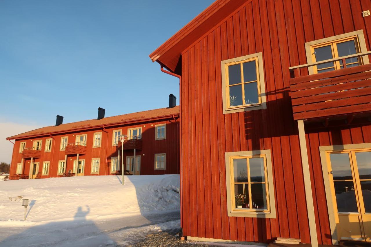 Funaesdalsporten Roeda Husen Funaesdalen ภายนอก รูปภาพ